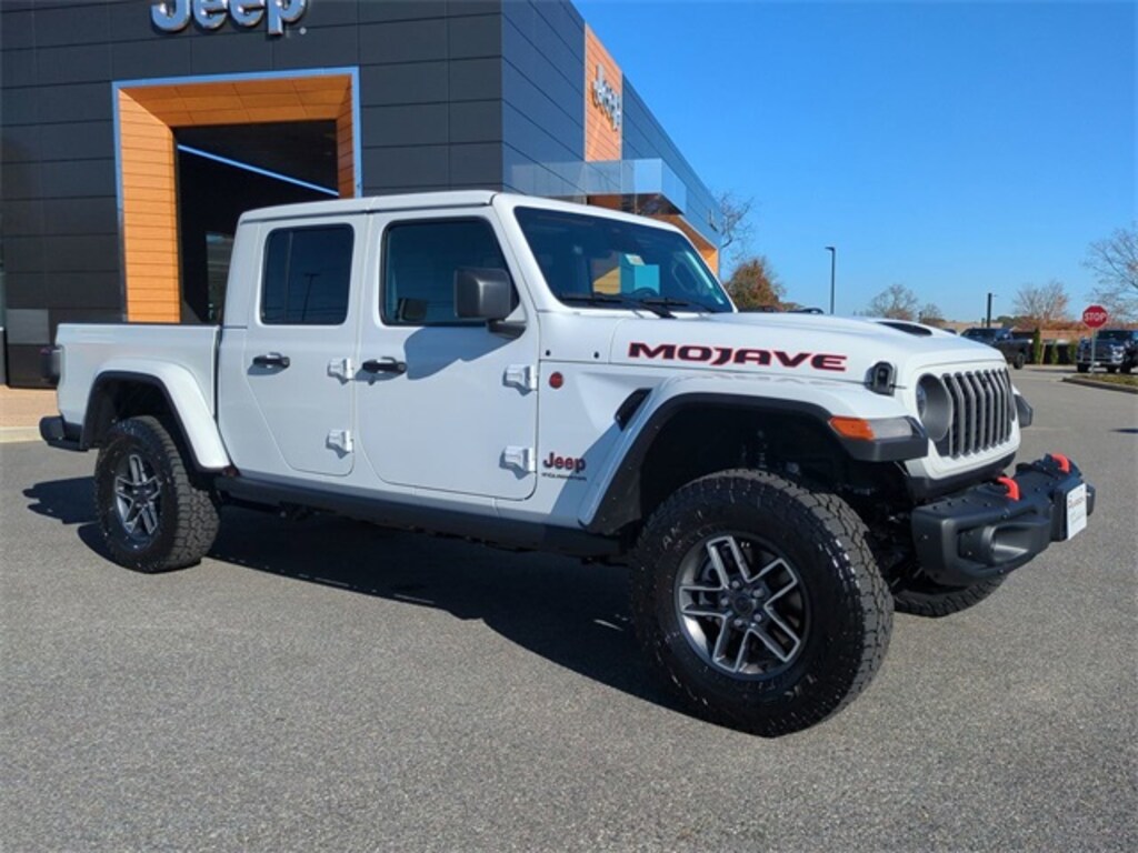 New 2026 Jeep Gladiator Mojave Pickup
