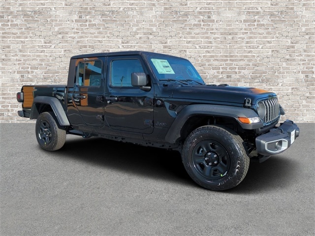 2025 Jeep Gladiator Sport's photo