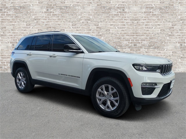 2022 Jeep Grand Cherokee Limited's photo