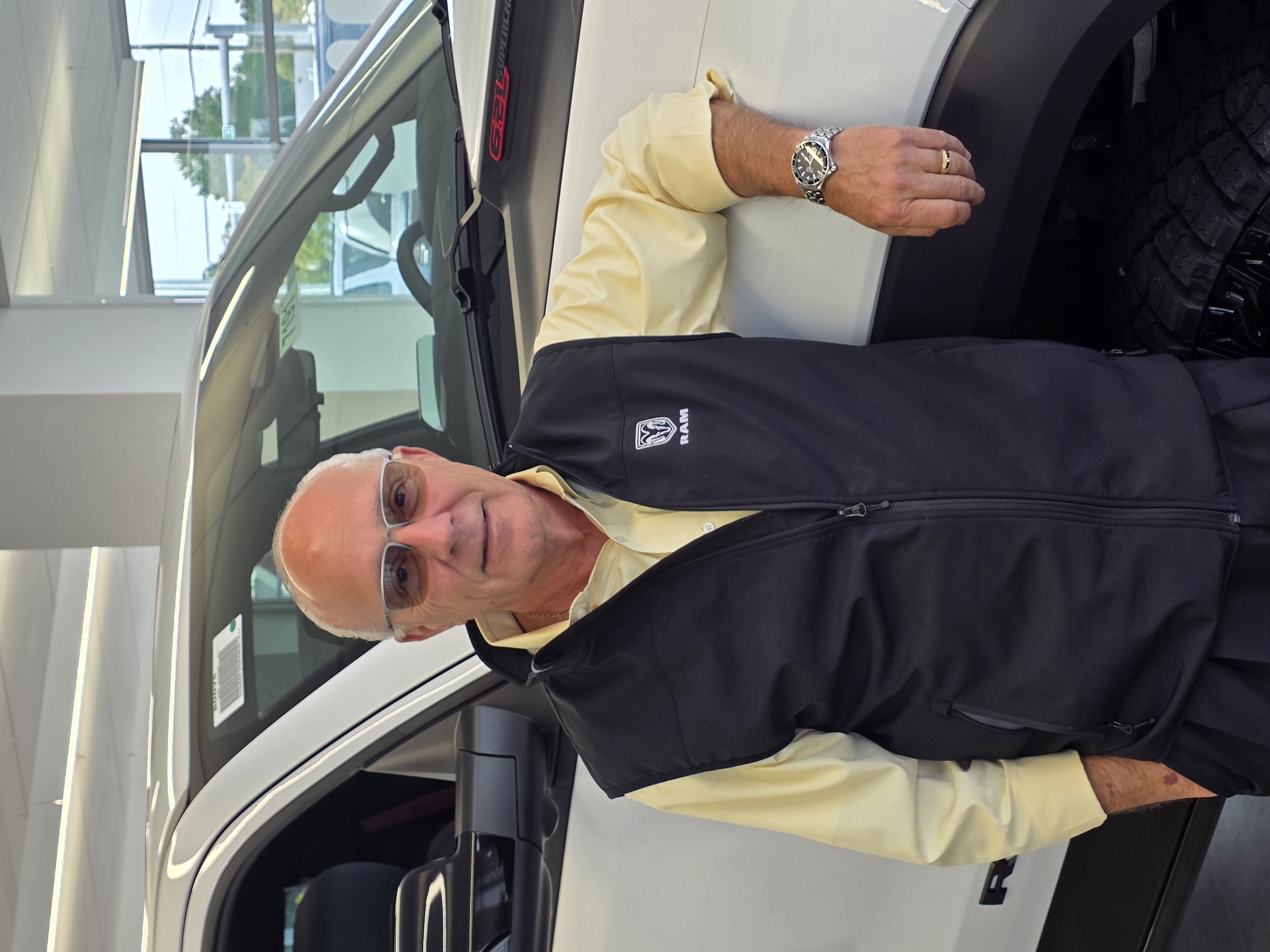 Staff member Glenn Aidif from ID_5732455c82d0
