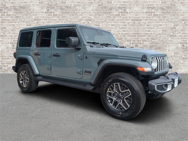 2026 Jeep Wrangler 4-Door Sahara's photo
