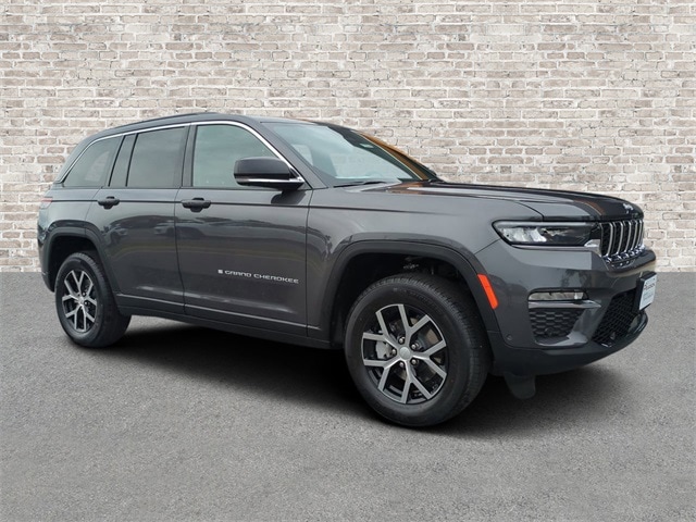 2025 Jeep Grand Cherokee Limited's photo