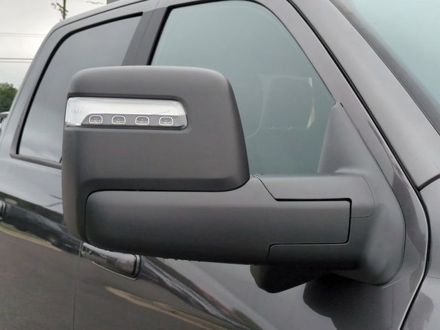 2025 RAM 3500 Limited - Photo 12