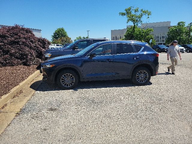 2019 Mazda CX-5 Touring Auto's photo