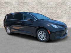 2027 Chrysler Pacifica LX Passenger Van