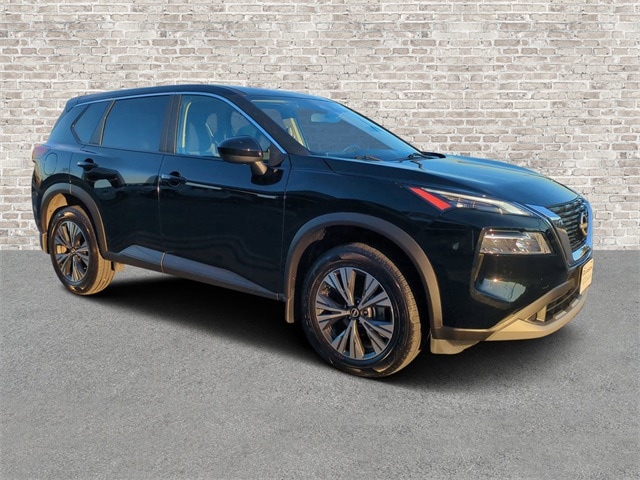 2023 Nissan Rogue SV's photo
