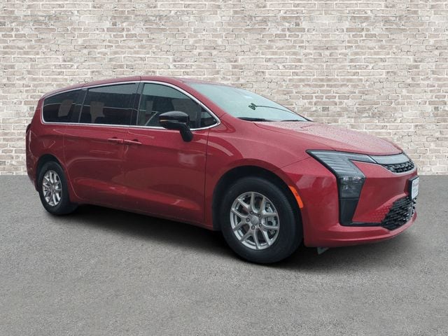 2027 Chrysler Pacifica Select's photo