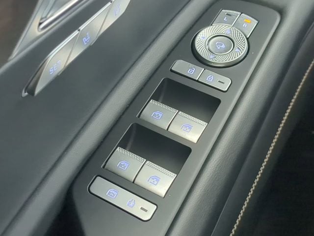 2024 GENESIS GV80 - Photo 24