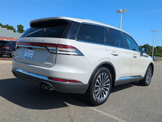 2022 Lincoln Aviator Reserve photo 4
