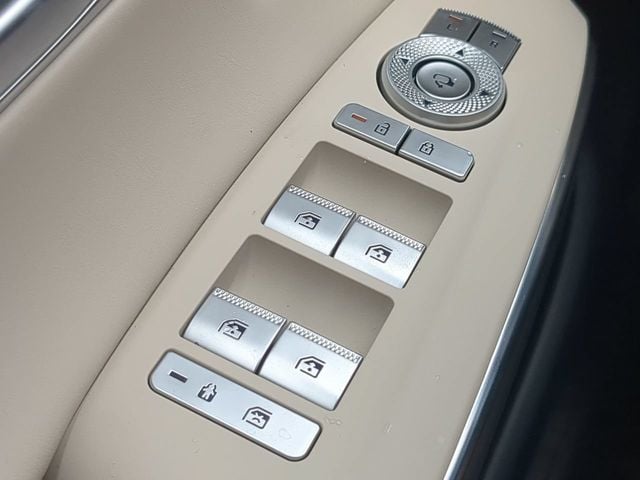 2026 GENESIS GV70 Select - Photo 22