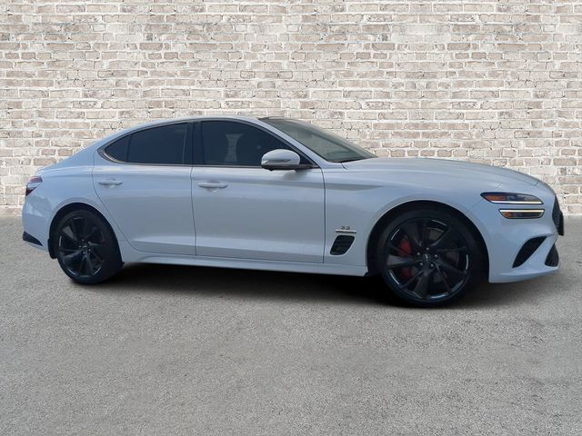 2023 Genesis G70 3.3T Standard's photo