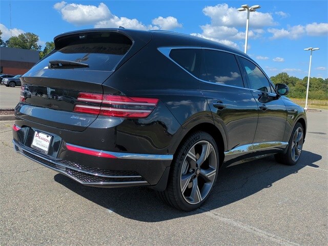 2025 Genesis GV80 3.5T Prestige AWD photo 4