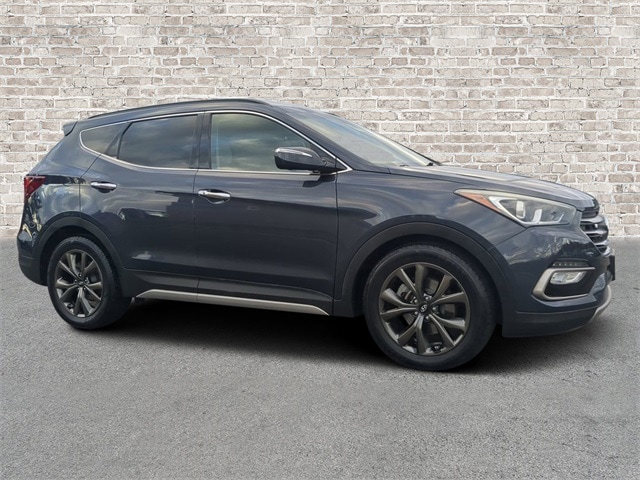 2017 Hyundai Santa Fe Sport 2.0T's photo