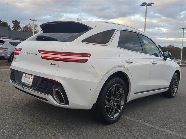 2023 Genesis GV70 2.5T photo 3