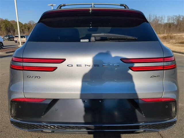 2026 Genesis GV70 2.5T Advanced photo 4