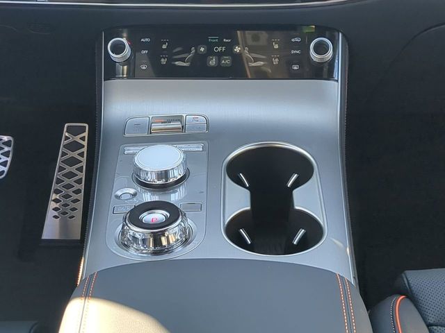 2026 GENESIS GV70 Sport Advanced - Photo 17