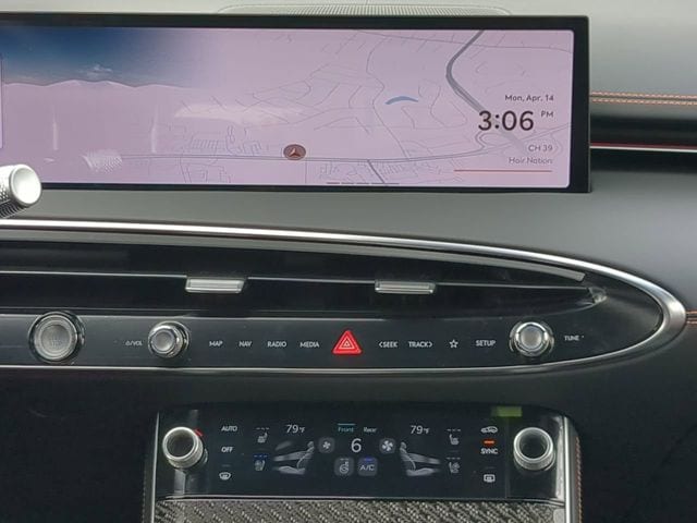 2026 GENESIS GV70 Sport Prestige - Photo 16