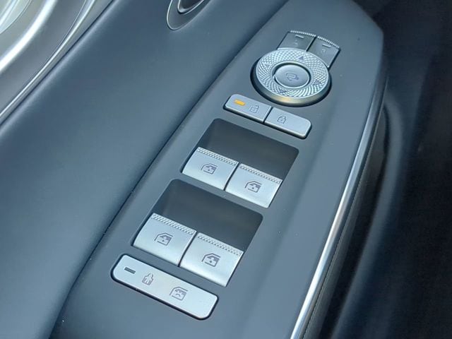 2026 GENESIS GV70 Sport Advanced - Photo 22