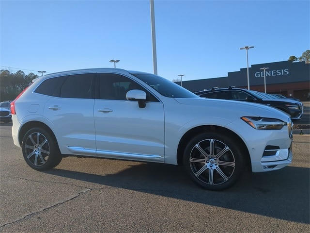 2021 Volvo XC60 Inscription's photo