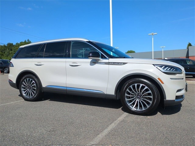 2022 Lincoln Aviator Reserve photo 2