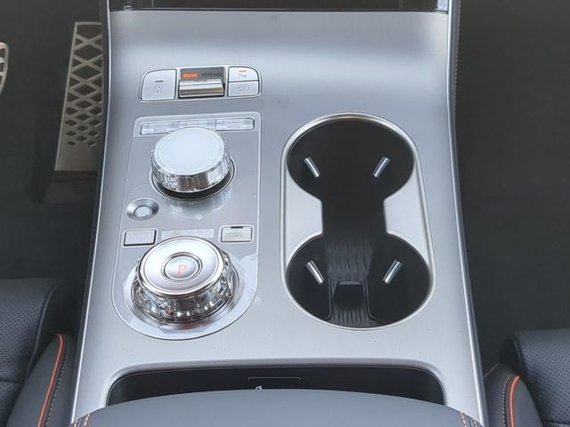 2026 GENESIS GV70 Sport Advanced - Photo 17