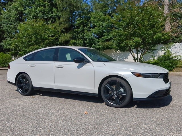 2025 Honda Accord Hybrid Sport-L photo 2