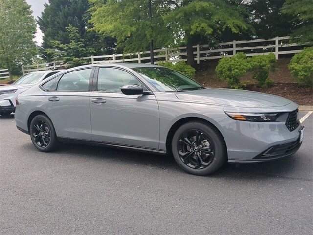 2025 Honda Accord SE photo 2