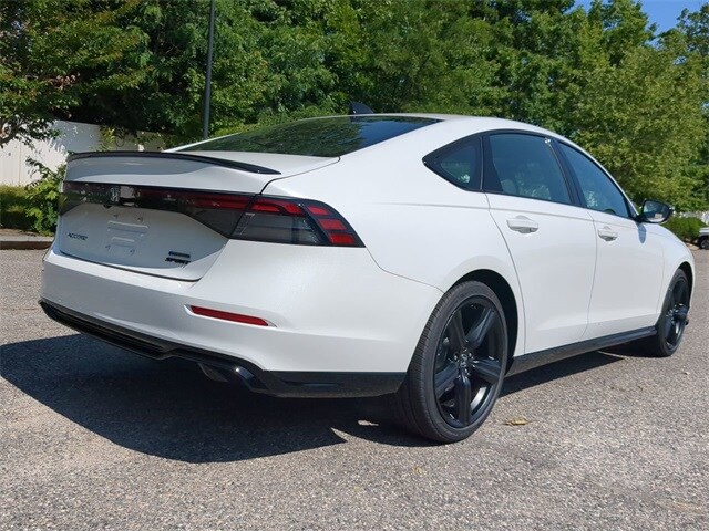 2025 Honda Accord Hybrid Sport-L photo 4