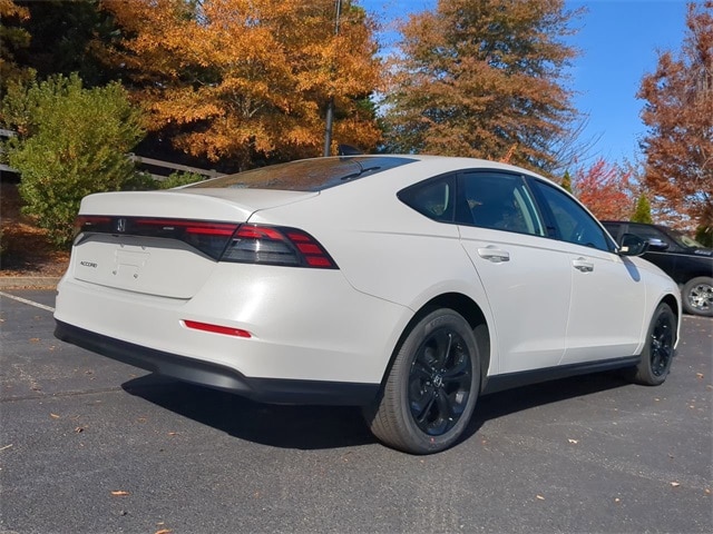 2025 Honda Accord SE photo 3