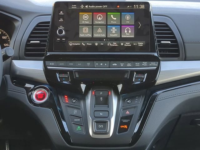 2026 Honda Odyssey Touring - Photo 17