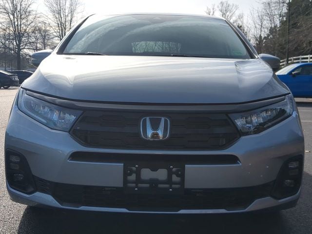2026 Honda Odyssey Touring - Photo 8