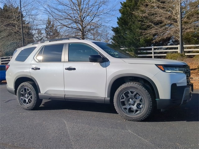 2026 Honda Pilot TrailSport's photo