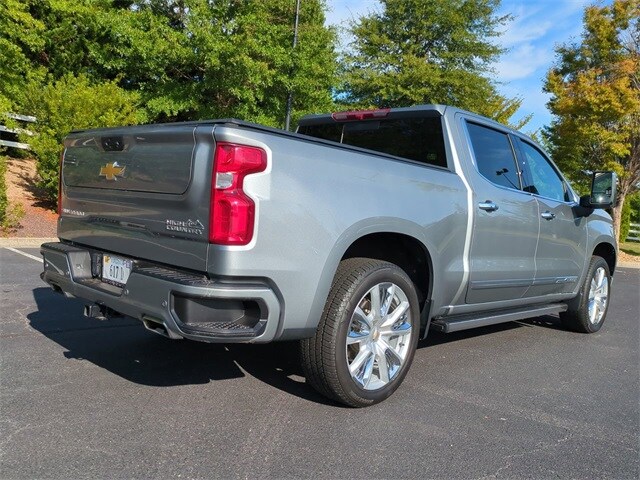 2024 Chevrolet Silverado 1500 High Country photo 4