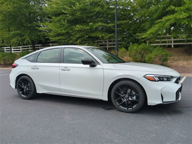 2026 Honda Civic Hatchback Hybrid Sport photo 2