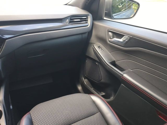 2024 Ford Escape ST-Line - Photo 16