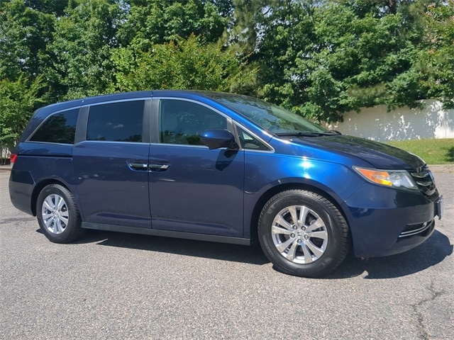 Used 2016 Honda Odyssey SE with VIN 5FNRL5H34GB011170 for sale in Midlothian, VA