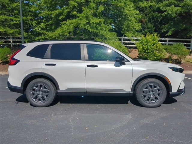 2026 Honda CR-V Hybrid photo 2