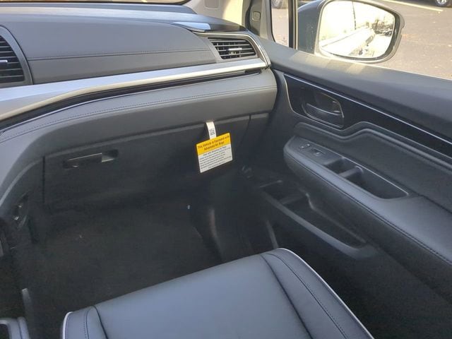 2026 Honda Odyssey Touring - Photo 16