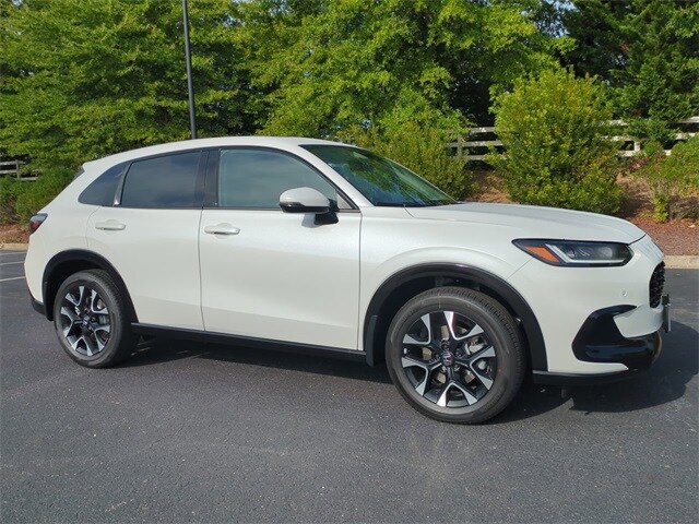 2026 Honda HR-V EX-L photo 2