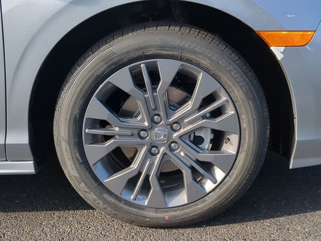 2026 Honda Odyssey Touring - Photo 10