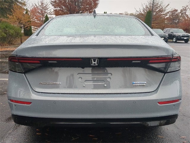 2025 Honda Accord Hybrid Touring photo 4