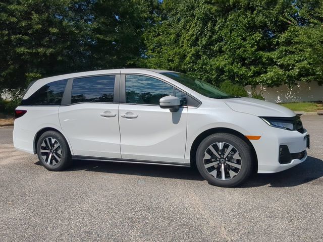 2027 Honda Odyssey EX-L - Photo 2