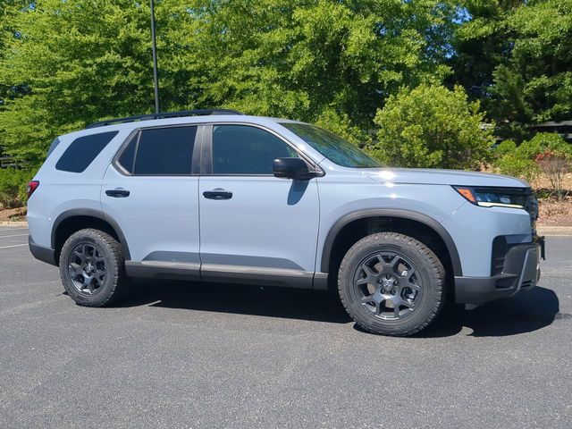 2026 Honda Pilot TrailSport AWD's photo