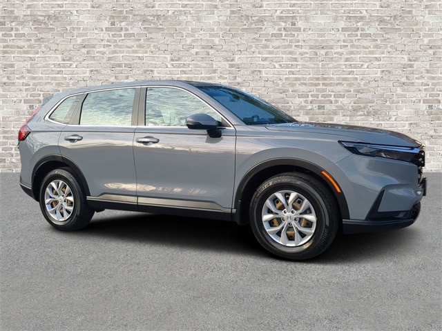 2023 Honda CR-V LX's photo