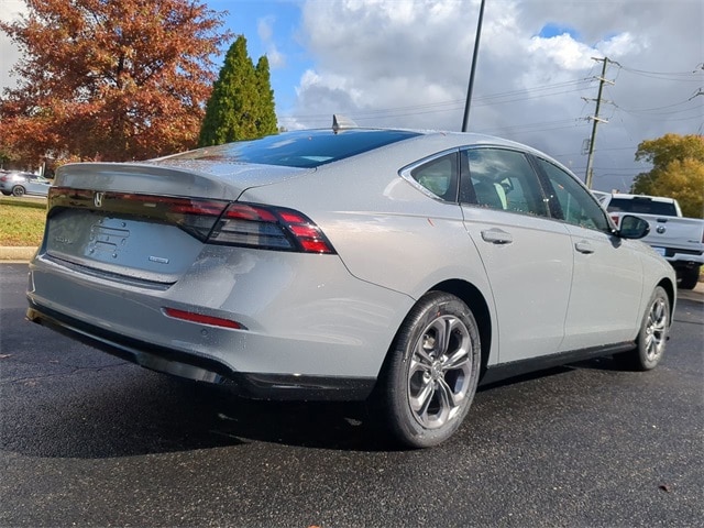 2025 Honda Accord Hybrid EX-L photo 4