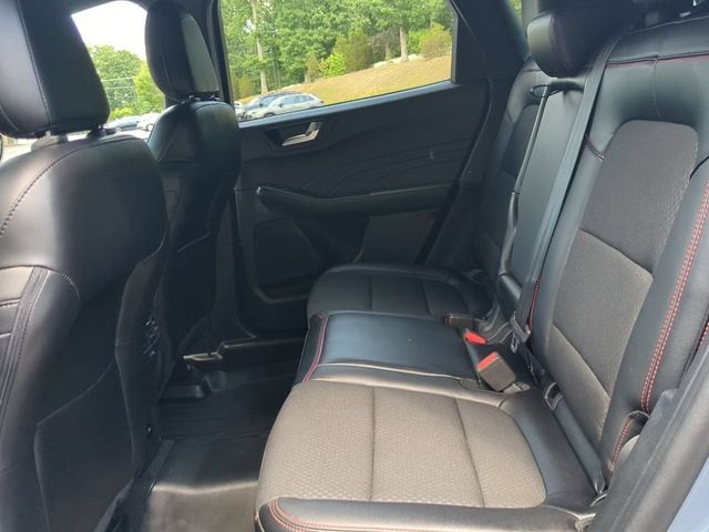 2024 Ford Escape ST-Line - Photo 13