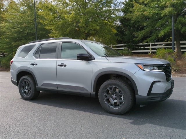 2025 Honda Pilot TrailSport's photo