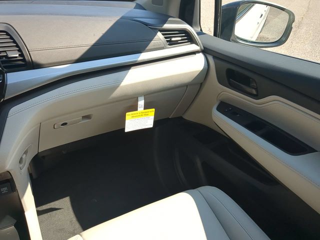 2027 Honda Odyssey EX-L - Photo 16