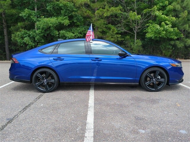 2023 Honda Accord Hybrid Sport-L photo 3
