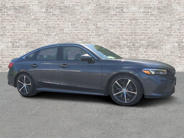 2022 Honda Civic Touring CVT's photo